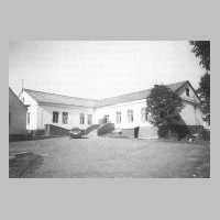 106-1032 Die neue Schule in Taplacken 1992 (Foto H.Bischoff).JPG